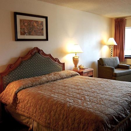 Columbus Inn Room photo